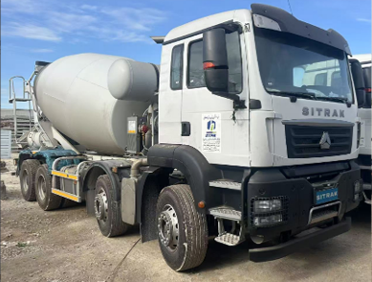 SINOTRUK SITRAK 8×4 Mixer Truck